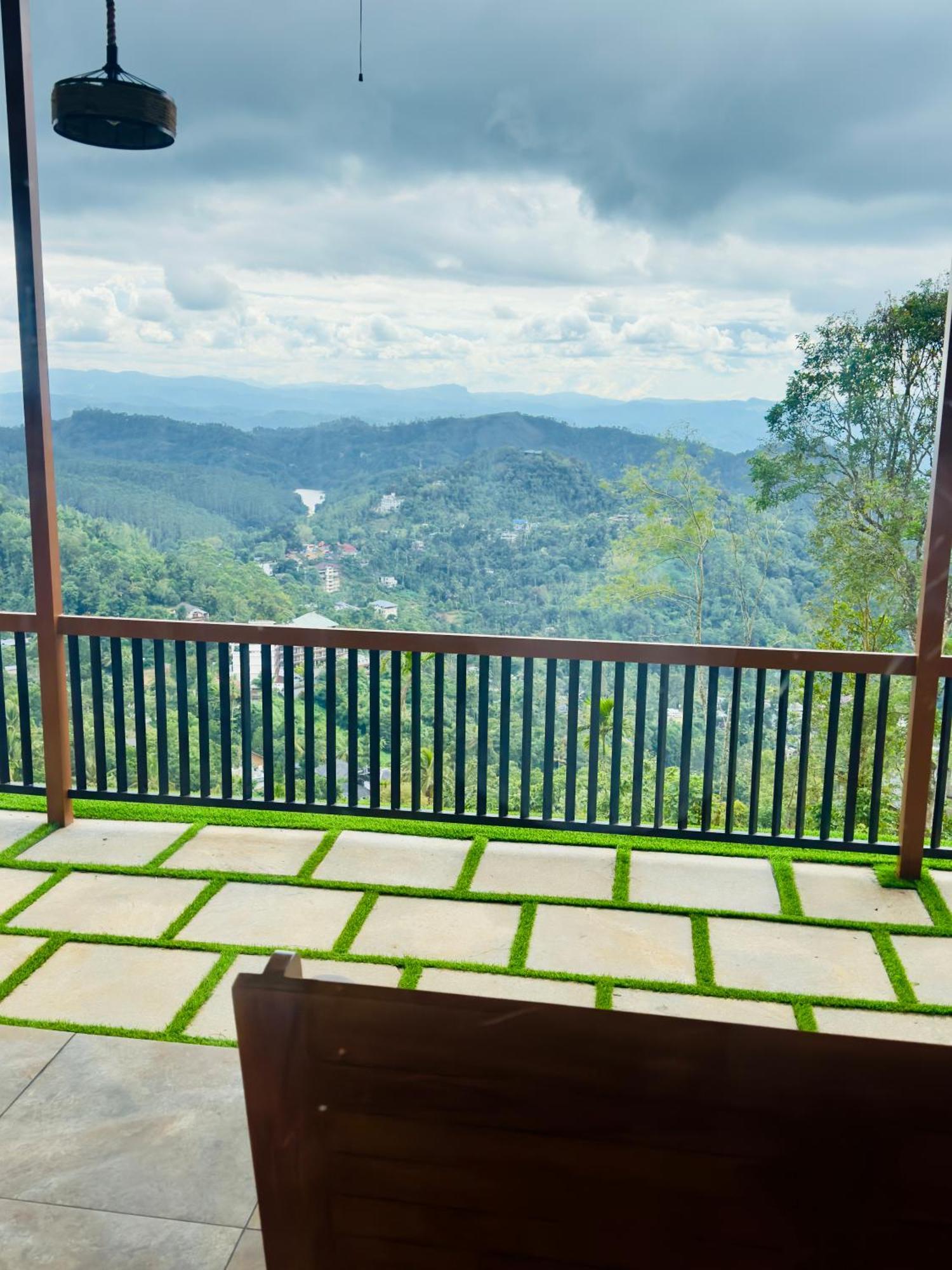 Misty Wonders Hotell Munnar Exteriör bild